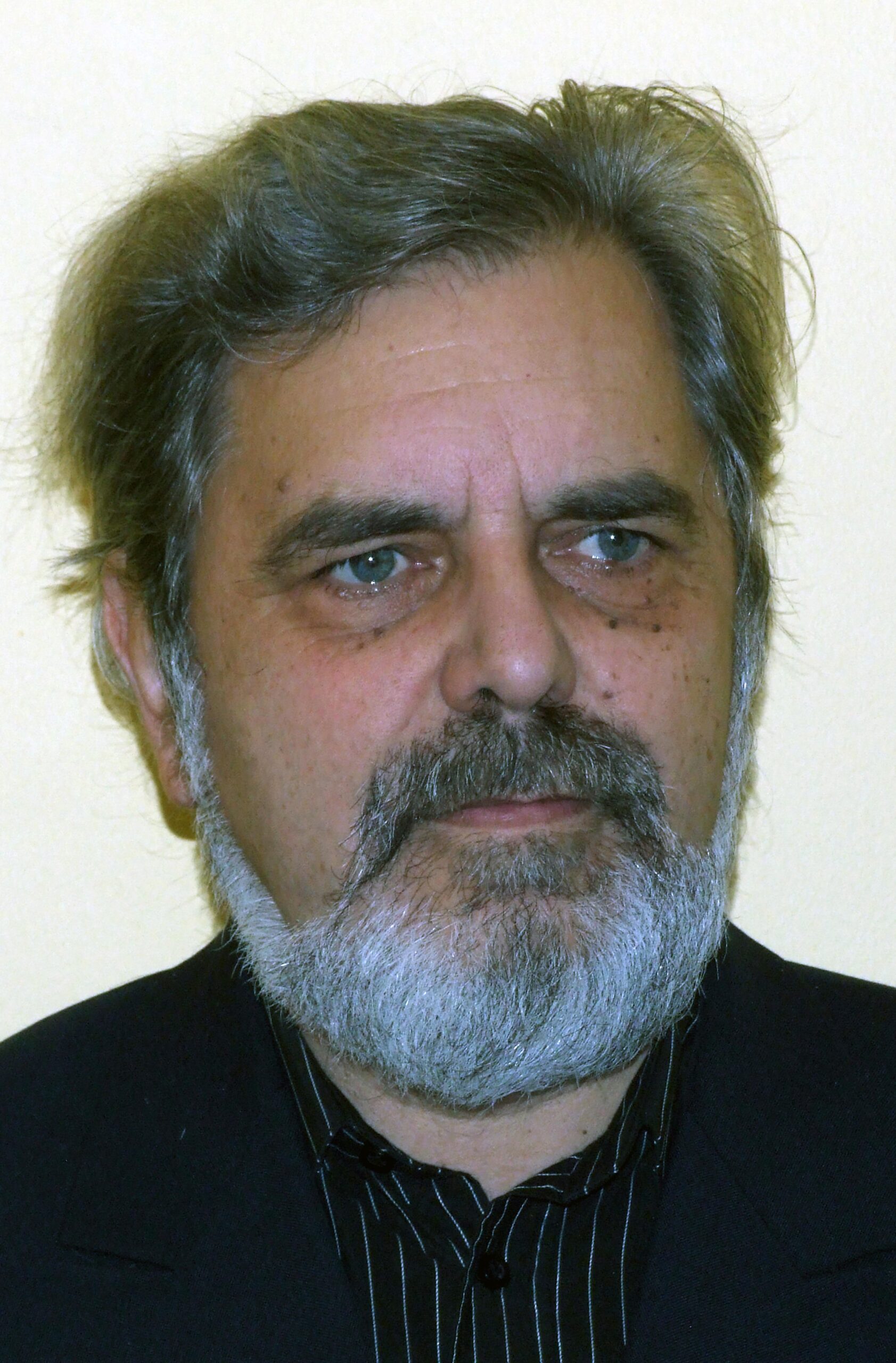 Tóth László